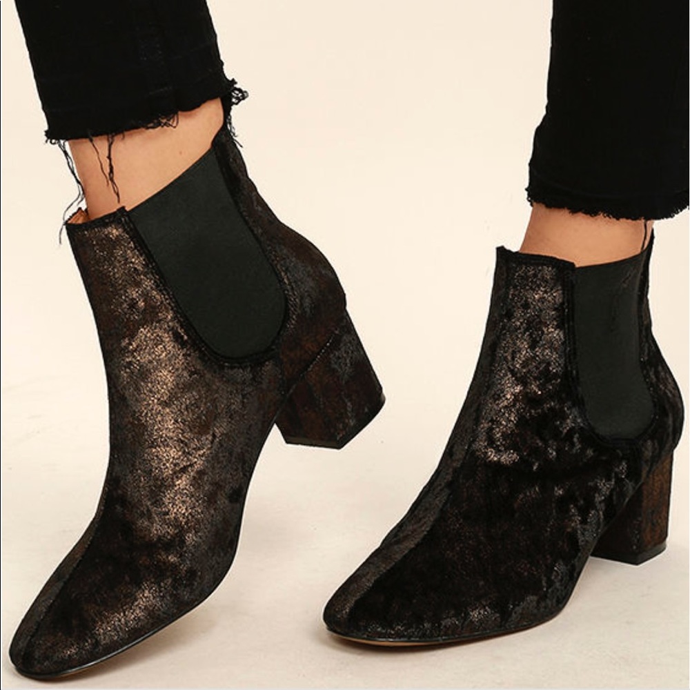 NIB Black Bronze Chelsea Style Ankle Booties - Picture 2 of 6